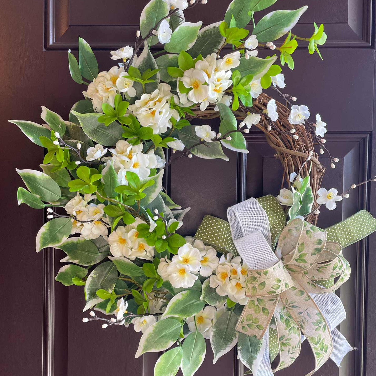 Cream Geranium  Wreath with Stunning Layered Bow