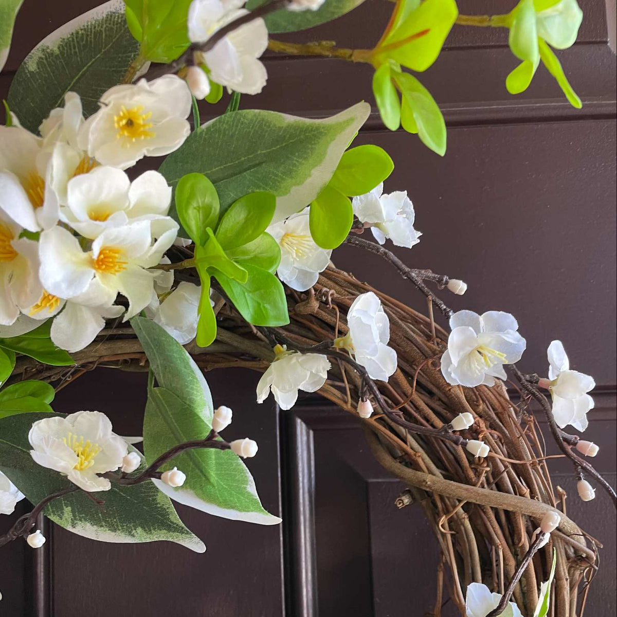Cream Geranium  Wreath with Stunning Layered Bow