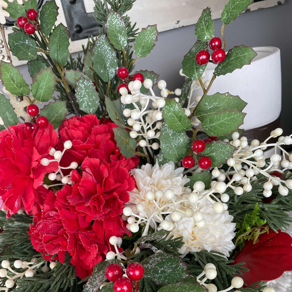 Red and Cream Christmas Centerpiece with Carnations and Macramé Bowl
