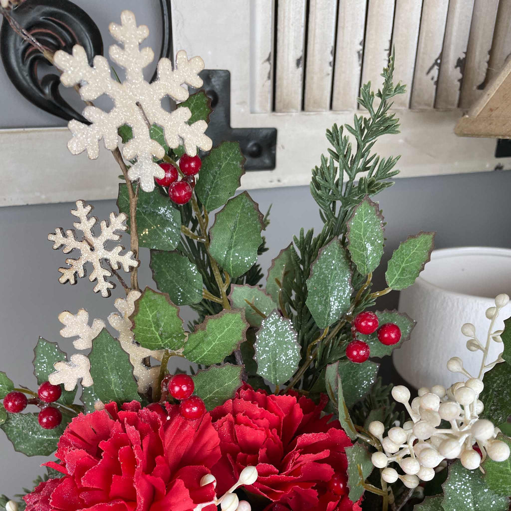 Red and Cream Christmas Centerpiece with Carnations and Macramé Bowl