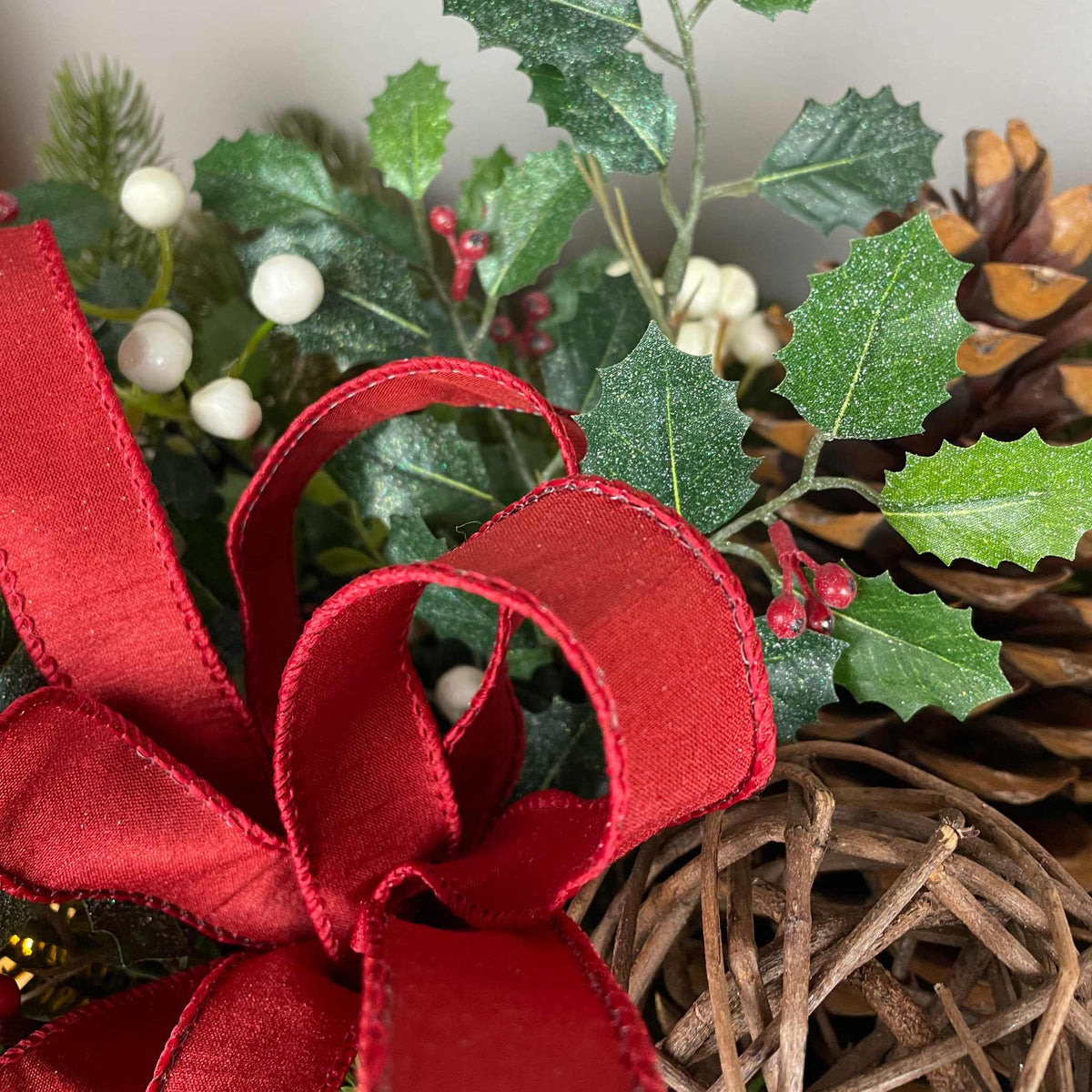 Christmas Holiday Planter Red Magnolia Pine Berries Winter Decor