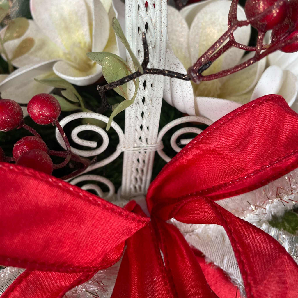 Christmas Floral Centerpiece Cream Basket Red Berries Magnolia Winter